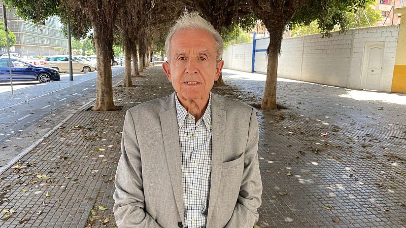 Al margen de la ley - Juan Rada: "Se vendieron 480.000 ejemplares en una mañana" - Escuchar ahora