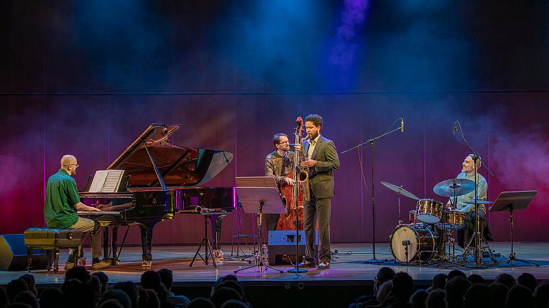 Fila cero Fundaci�n Juan March - Cl�sicos en jazz: Alb�niz reimaginado - 07/01/26 - Fila cero | Escuchar