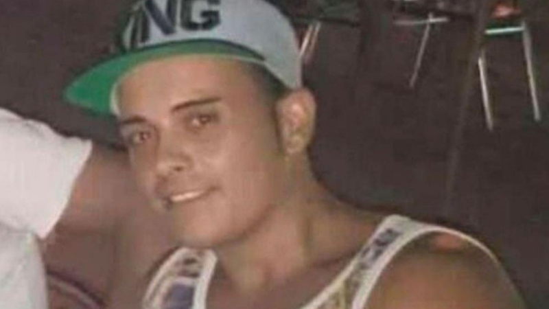 L'Entrellat - Francesc Feliu sobre l'streamer mort en directe: "Fa temps que els algorismes propicien aquestes conductes" - L'Entrellat | Escoltar