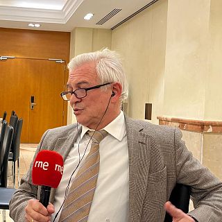 Ramón Blecua, diplomático: "Lo de Groenlandia tiene que ver con la importancia de las rutas del Ártico"