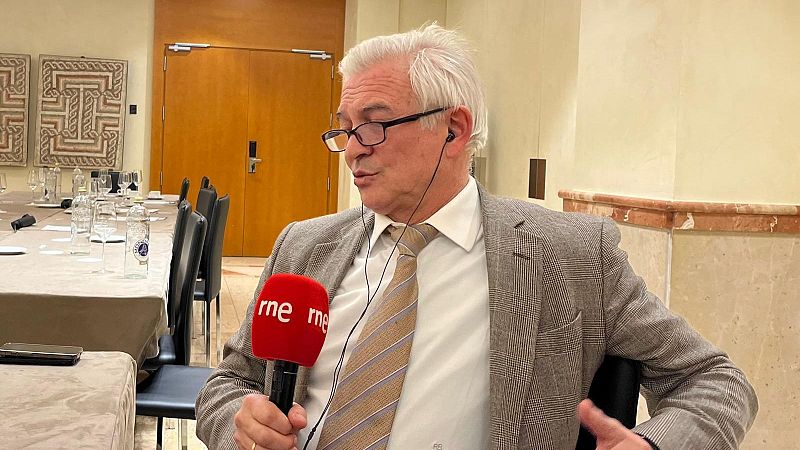 Cinco continentes - Ramón Blecua, diplomático: "Lo de Groenlandia tiene que ver con la importancia de las rutas del Ártico"