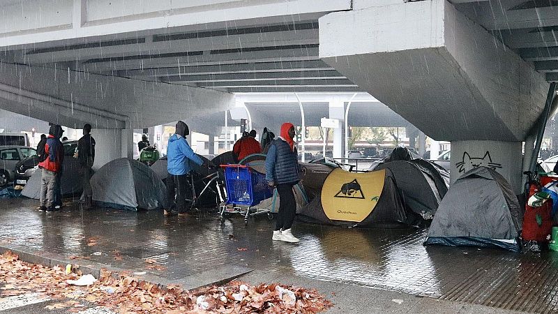 La situació de les persones sense llar a Badalona - De nit | Escoltar