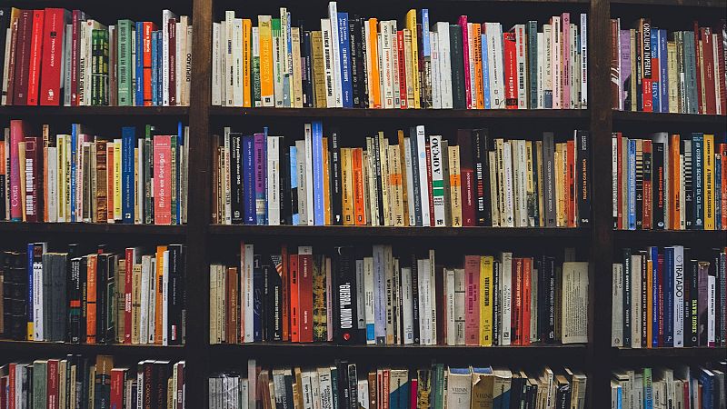 Creando que es gerundio - De Espa�a a EE.UU: c�mo los libros cruzan fronteras - 11/01/26 - Escuchar ahora