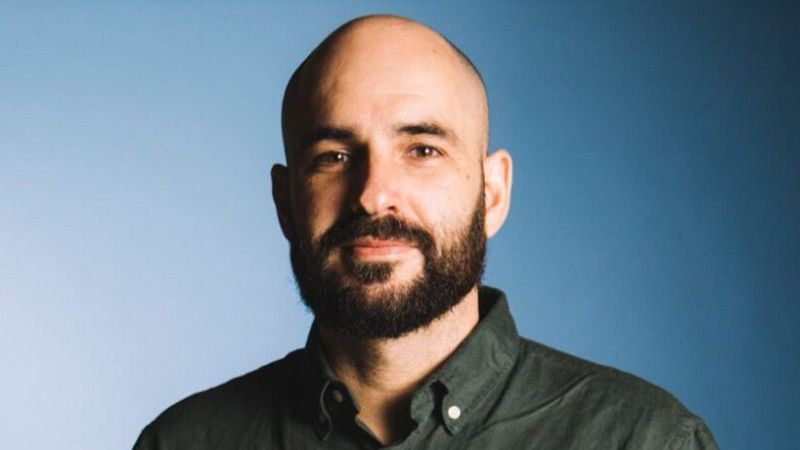 Va de Cine en Radio 5 - Un torero sin sus toros en 'Una cabeza en la pared' de Manuel Manrique - 10/01/25 - Escuchar ahora