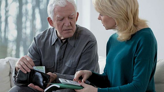 Augment dels robatoris i estafes a la gent gran a Espanya