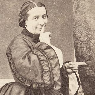 Retratadas: las mujeres del XIX ante la c�mara