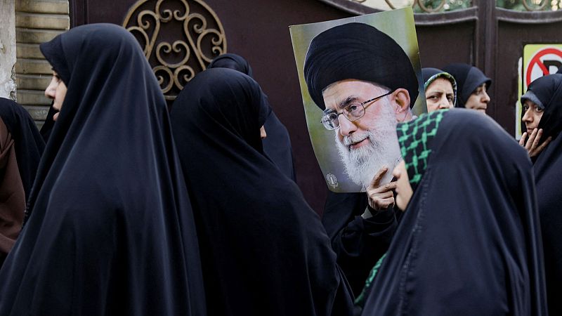 Cinco Continentes - El régimen iraní trata de controlar las protestas - Escuchar ahora