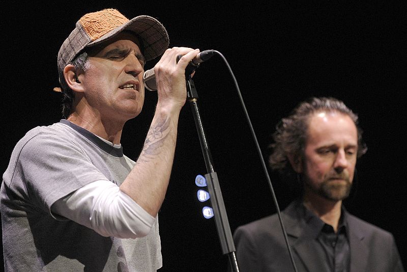 L'Entrellat - Mikel Erentxun i el m�n musical: "En aquests 40 anys tot ha canviat molt i cap a malament" - L'Entrellat | Escoltar