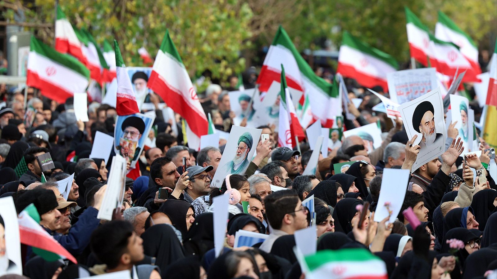 "La sociedad iraní es una olla a presión" - Las mañanas de RNE | Escuchar