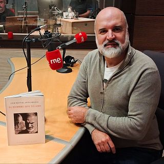 José Manuel Lucía Megías se desnuda en 'El hombre que yo amo'