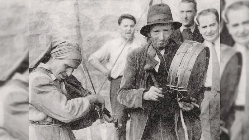 Periplos irradiantes - El sentir del violín popular - Periplos irradiantes | Escuchar