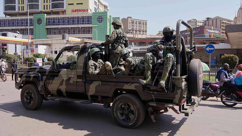 Elecciones en Uganda con represión y sin acceso a internet - África hoy | Escuchar