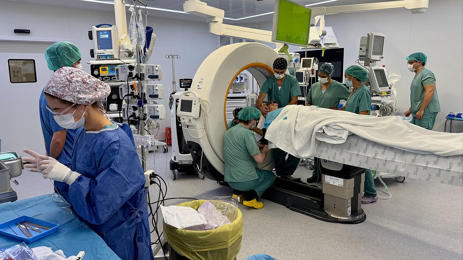 Sis nous quiròfans d’alta tecnologia al Germans Trias de Badalona