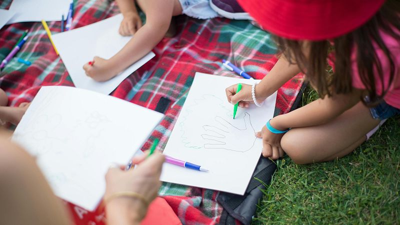 Mapaternitats amb Alba Carreres: el debat sobre els 'edupongos' - Xavif�rnia | Escoltar