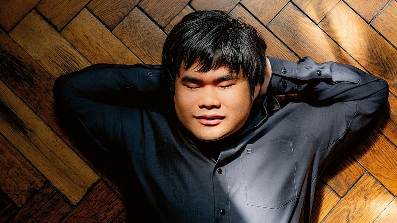 En blanco y negro - El "milagro musical" de Nobuyuki Tsujii - 18(01/26 - En blanco y negro | Escuchar