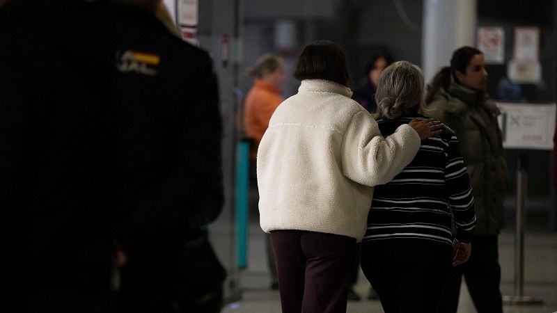 "Les ayudamos a pasar los primeros momentos y adelantar lo que va a venir" - Las mañanas de RNE | Escuchar