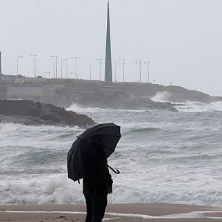 Alerta per aiguats, neu, allaus i temporal marítim: les comarques amb més perill