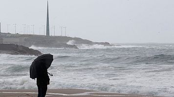 Alerta per aiguats, neu, allaus i temporal mar�tim: les comarques amb m�s perill