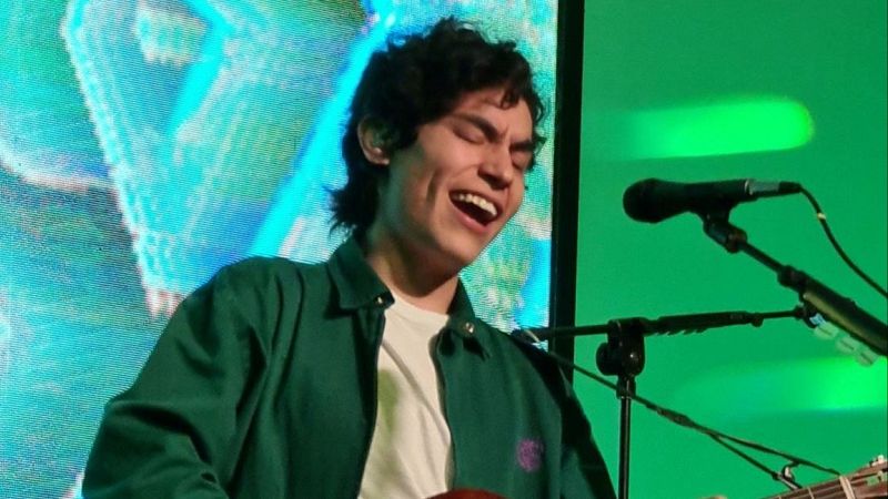 Tal día como hoy - Ed Maverick - Escuchar ahora