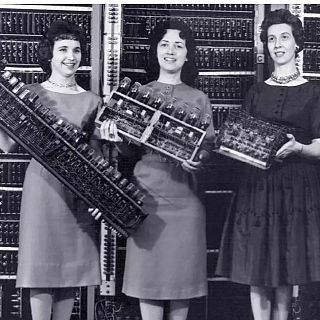"Top secret roses", les primeres dones programadores