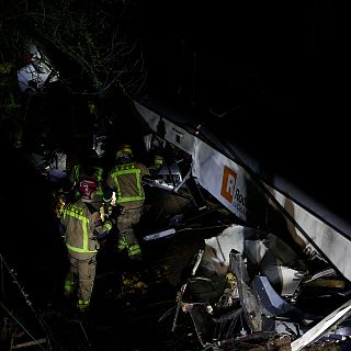 Un muerto y al menos varios heridos, cuatro graves, tras chocar un tren de Rodalies contra un muro en Gelida