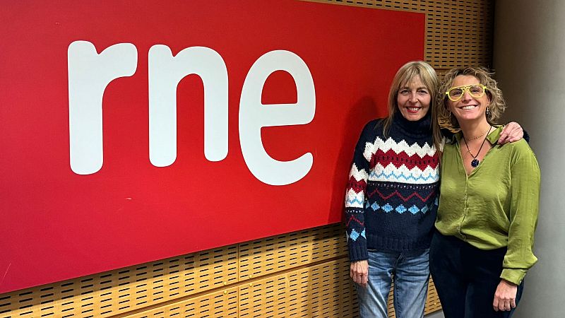 Con ellas. Mujeres que cuentan - Amparo Llanos Fayos: Una música entre libros - 21/01/26 - Escuchar ahora