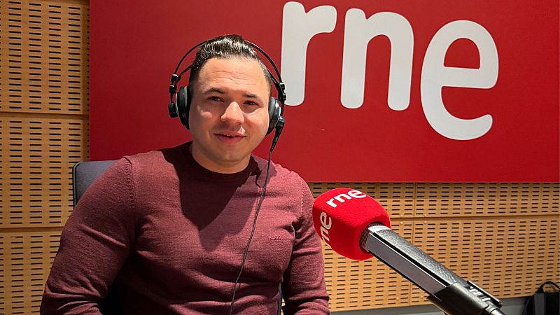 Jaquelandia - Las amigas jubiladas y Daniel Pulvett - Jaquelandia | Escuchar