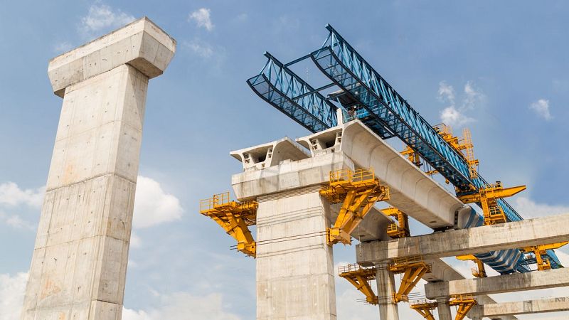 Fin de mes - La percepción de los españoles sobre las infraestructuras - Escuchar ahora