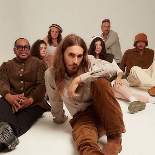 Carlos Ares, Courtney Barnett ft. Waxahatchee, Mallo y Tronkas!