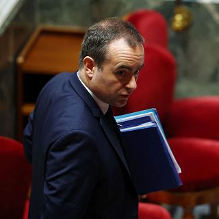 Sébastien Lecornu supera dos mociones de censura