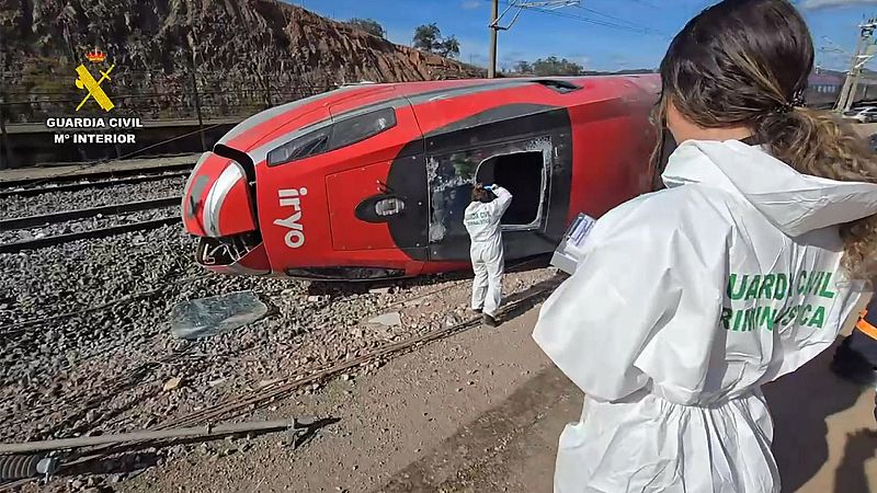 Fin de mes - Fue la vía - Escuchar ahora