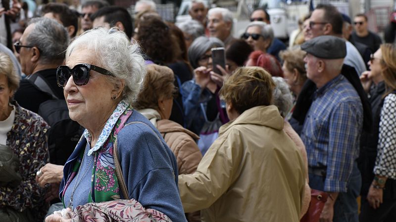"No tiene justificación el rechazo a la actualización de las pensiones" - Las mañanas de RNE | Escuchar