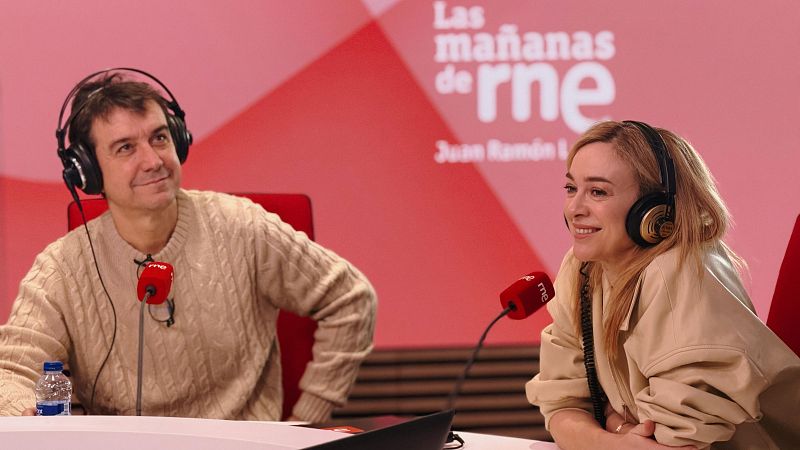 Marta Hazas y Javier Veiga: 'Un matrimonio sin filtros' - Las mañanas de RNE | Escuchar