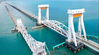 Dos generaciones de ingenieros premiados miran al futuro