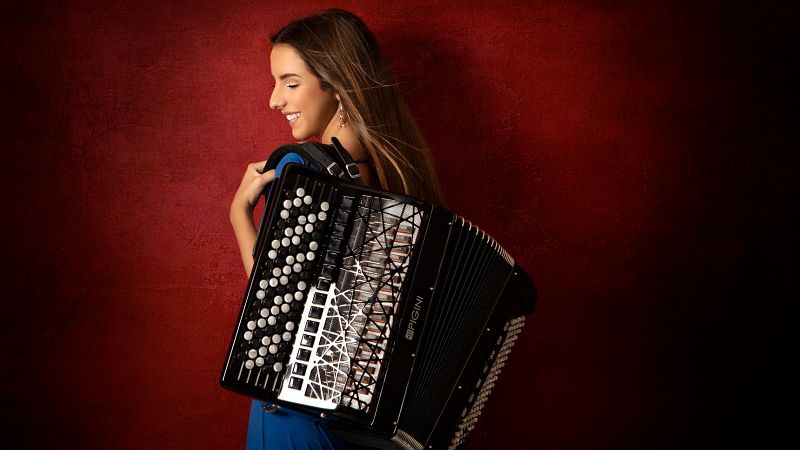 La taberna del puerto - Sof�a Ros, la voz del acorde�n - 28/01/26 - La taberna del puerto | Escuchar