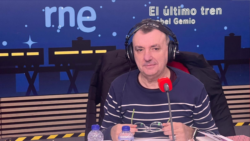 Manuel Vilas y la polémica con David Uclés - El último tren | Escuchar