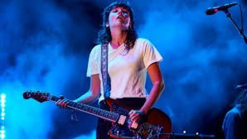 33 revoluciones por domingo - Courtney Barnett está de vuelta - 01/02/26 - Escuchar ahora