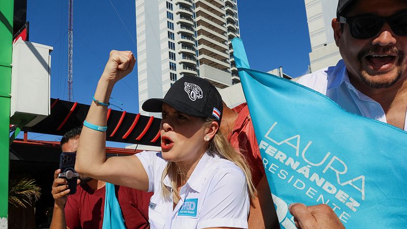 Reportajes 5 continentes - Costa Rica decide su futuro democrático - Escuchar ahora