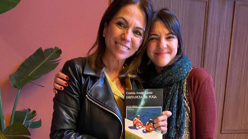 Libros de arena - Cristina Araújo Gámir y 'Distancia de fuga' - Escuchar ahora