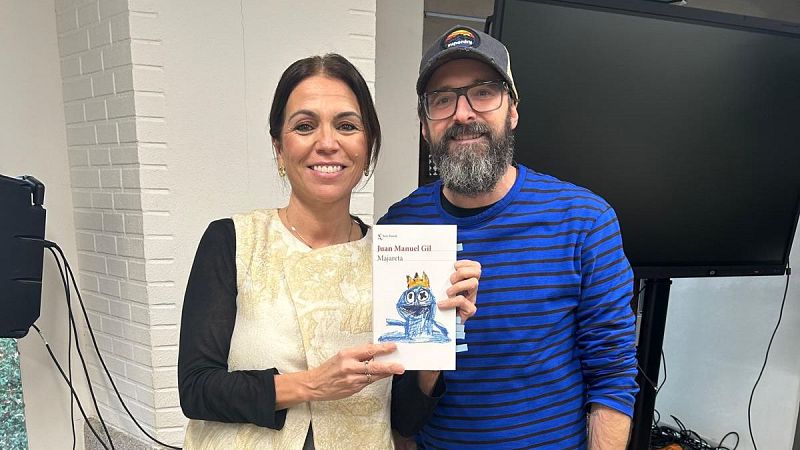 Libros de arena - Juan Manuel Gil y 'Majareta' - Escuchar ahora