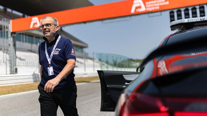 No solo fútbol - Marco Rodríguez, la antesala de la Fórmula 1 - 31/01/2026 - ESCUCHAR AHORA