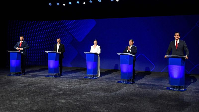 Cinco continentes - El futuro democrático de Costa Rica - Escuchar ahora