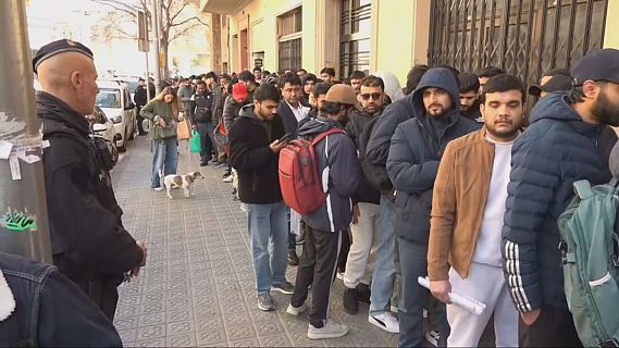 Els rostres de la regularitzaci� especial de migrants