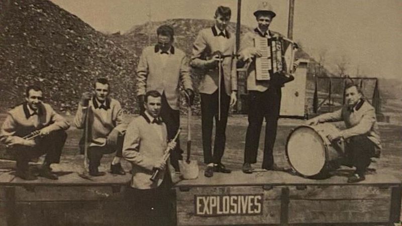 Mil mundos en Radio 5 - Stanky & the Pennsylvania Coal Miners - 02/02/26 - Escuchar ahora