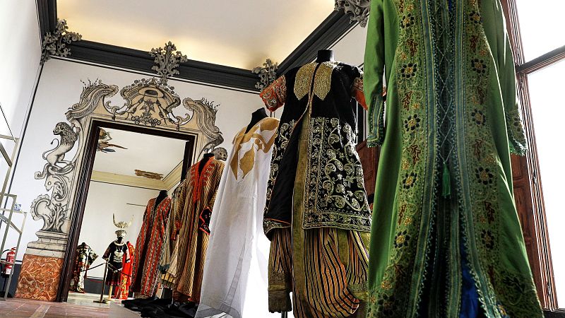 Voces de seda: el papel de la mujer en la sedería valenciana - Marca España | Escuchar