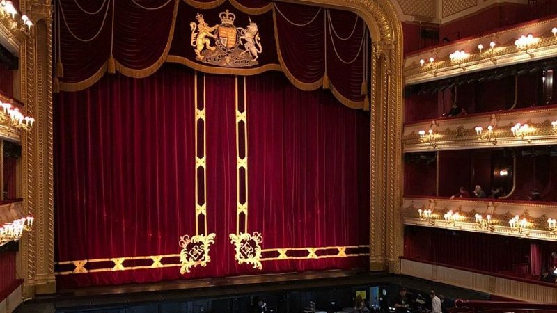 Maestros cantores - Hoy los Maestros cantores son los atriles y el director - 03/02/26 - Maestros cantores | Escuchar