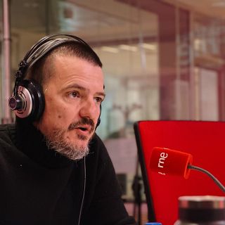 El debut teatral de Coque Malla como Mackie Navaja