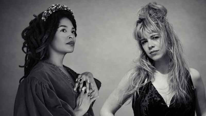 Amordiscos - Voces hermanas