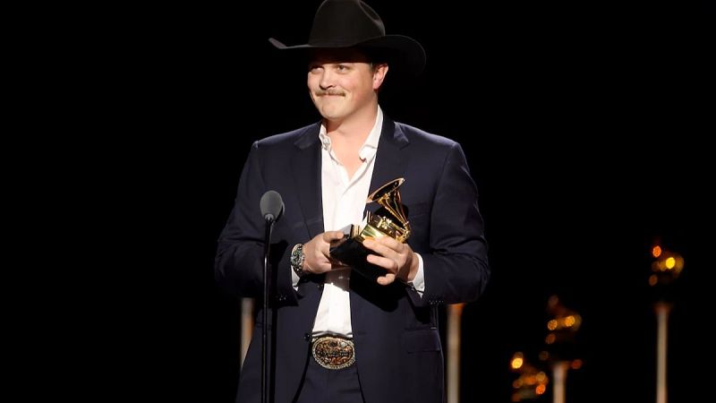 Sin rodeos - Zach Top: un veinteañero gana el Grammy al Album de Country Tradicional - 05/02/26 - Escuchar ahora