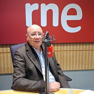 Del reloj de arena al �tomo de cesio: medir el tiempo con precisi�n para conocer la estructura del universo